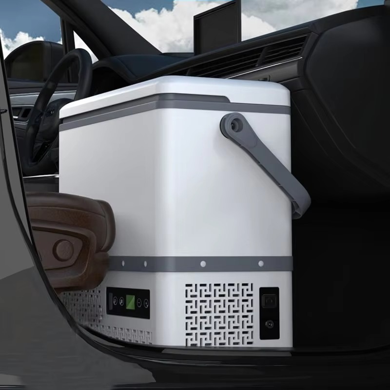 صندوق تبريد جديد يعمل بالطاقة  - مراجعة Outdoor Power Box وسعره